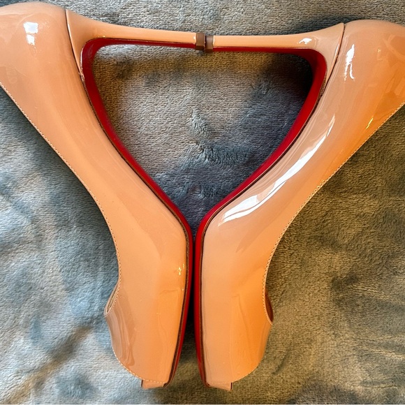 100% Authentic Christian Louboutin NO Matter 85 Peep Toe Pump Nude Patent - Picture 7 of 11